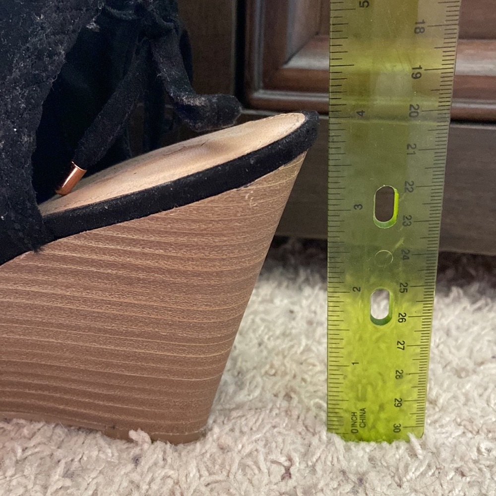 Wedges - Picture 7 of 7